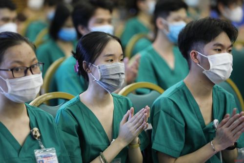 Các trường đại học hỗ trợ cho sinh viên bị nhiễm Covid-19 như thế nào?