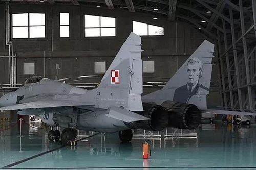 Ngoại trưởng Mỹ: Việc các nước NATO đưa máy bay chiến đấu tới Ukraine đã được 'bật đèn xanh'