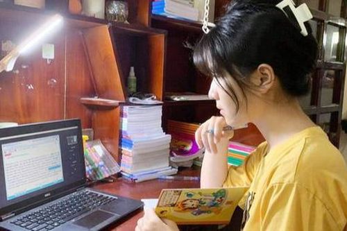 Loạt địa phương chuyển học trực tuyến do F0 tăng