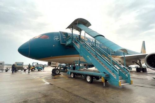 Chuyến bay đầu tiên đã cất cánh sang Ukraine đón người Việt trở về