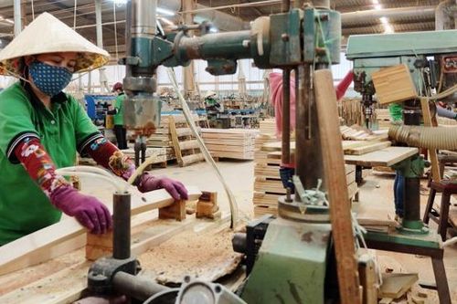 Giá nguyên liệu đầu vào tăng, doanh nghiệp gỗ gặp khó