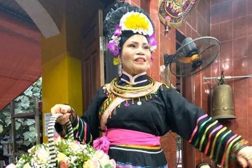 Nghệ nhân, Đồng Thầy Đinh Thị Sinh – Gần thập kỉ góp công gìn giữ, phát huy giá trị tín ngưỡng thờ Mẫu