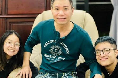 Khán giả bất ngờ trước ngoại hình 'lớn bổng' của con trai, con gái NSND Công Lý