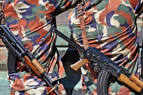Thành viên NATO Hungary cấm cung cấp vũ khí cho Ukraine