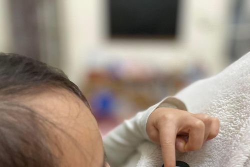 Đề xuất F0, F1 đi làm gây khó cho phụ huynh có con mắc Covid-19