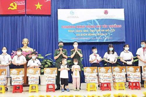 Nối dài 'Vòng tay yêu thương'