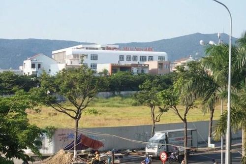 Đà Nẵng: Tận mục khu đất 'vàng' 14.000 m2 ven sông Hàn bị xem xét thu hồi