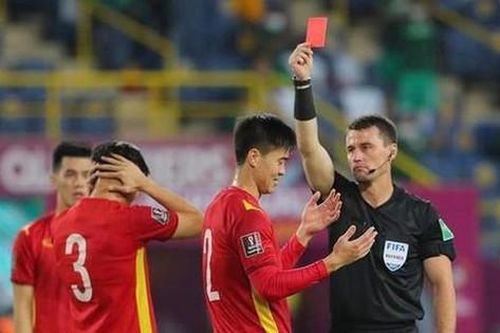 Trọng tài từng đuổi Duy Mạnh bắt chính trận Việt Nam và Nhật Bản