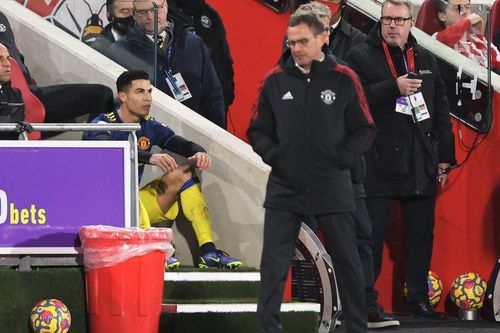Rangnick chê MU yếu bóng vía, gồm cả Ronaldo