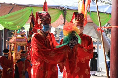 Hình ảnh lễ rước nước lễ hội Thủy tổ Quan họ tại Bắc Ninh