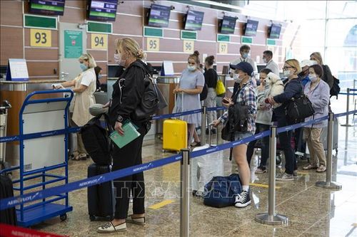 Thái Lan hỗ trợ du khách Nga và Ukraine bị mắc kẹt
