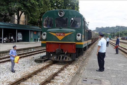 Căng thẳng Nga - Ukraine: Hàng hóa liên vận bằng đường sắt đi châu Âu có bị ảnh hưởng?