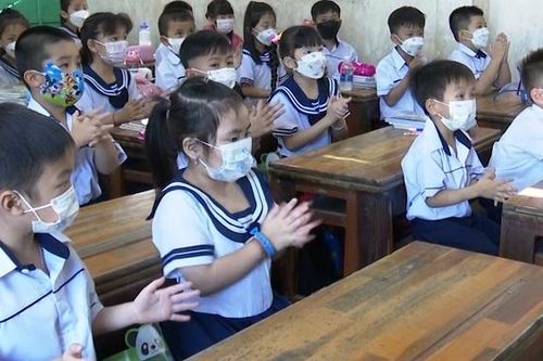 Miền Tây: Số ca mắc COVID-19 trong trường học tăng nhanh