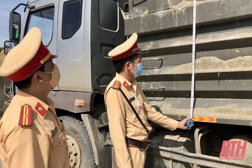 Thanh Hóa xử lý trên 5.700 trường hợp vi phạm quá tải, quá kích thước thành thùng xe