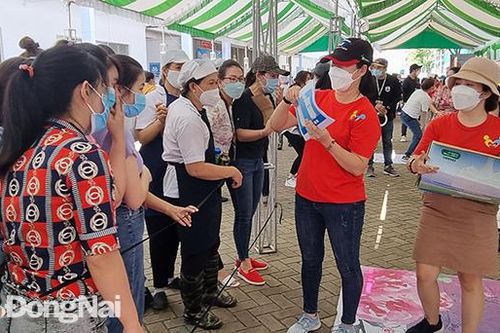 Sôi nổi các hoạt động dành cho lao động nữ nhân ngày Quốc tế Phụ nữ 8-3