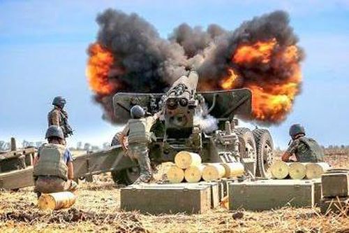 Nga thu được loạt siêu pháo có thể bắn đạn hạt nhân của Ukraine
