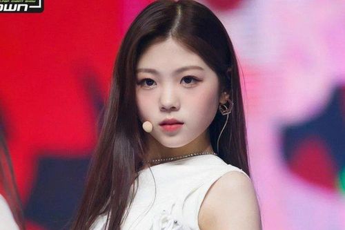 Nữ idol 15 tuổi