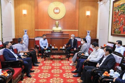Quan tâm xây dựng trường học cho trẻ em nghèo