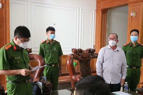 Khởi tố nguyên Chủ tịch UBND huyện Xuyên Mộc