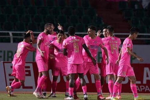 Trước trận SLNA, Sài Gòn FC đau đầu khi nhiều cầu thủ nhiễm COVID-19