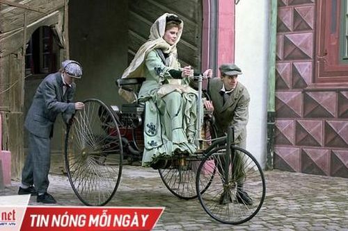 Chuyến đi thú vị của người phụ nữ có ảnh hưởng nhất lịch sử ô tô thế giới