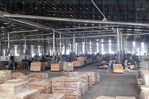 Doanh nghiệp gỗ ứng phó với những tác động từ căng thẳng Nga-Ukraine