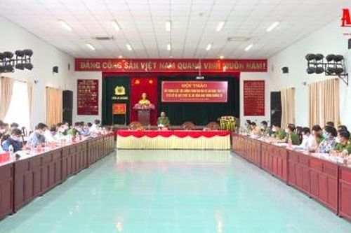 Công an An Giang tổ chức Hội thảo 'Xây dựng Luật Lực lượng tham gia bảo vệ an ninh, trật tự ở cơ sở và Luật Trật tự, an toàn giao thông đường bộ'