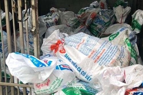 Ngăn chặn 1,6 tấn nội tạng, heo sữa thối lên… bàn nhậu