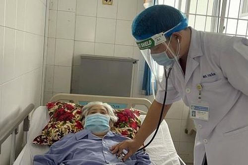 Cụ bà U80 choáng nhiễm trùng do sỏi đường mật