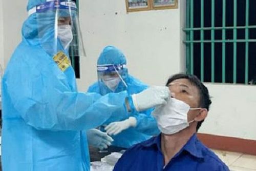 Dịch COVID-19 phức tạp, Ninh Bình có hơn 2000 ca mới mỗi ngày