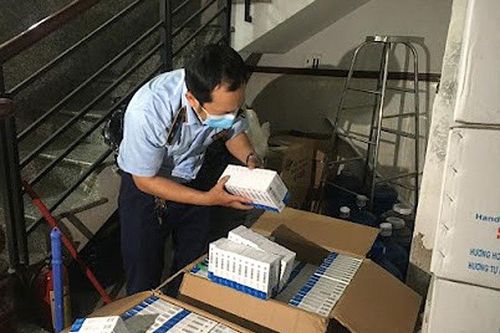 Triệt phá vụ mua bán kit test không có hóa đơn chứng từ