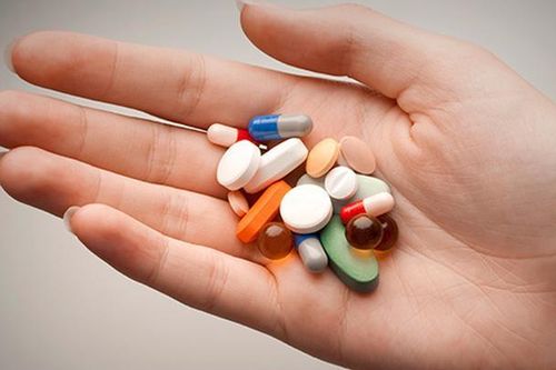 F0 uống quá nhiều thuốc bổ, vitamin lợi hay hại?