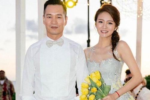 Chồng đại gia bị bắt không lâu, An Dĩ Hiên chuẩn bị ly hôn?