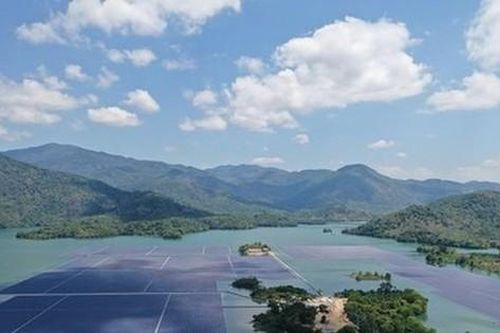 Nghệ An sắp có 2 dự án điện mặt trời quy mô 7.800 tỷ đồng