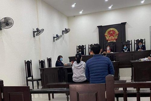 Cặp vợ chồng hờ làm giả sổ đỏ để chiếm đoạt tài sản