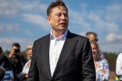 Tesla hỗ trợ lương nhân viên người Ukraine nếu phải nhập ngũ