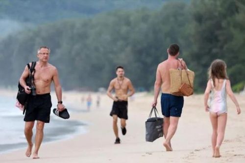 Hết tiền và không có chuyến bay khiến hàng nghìn người Nga mắc kẹt ở Thái Lan