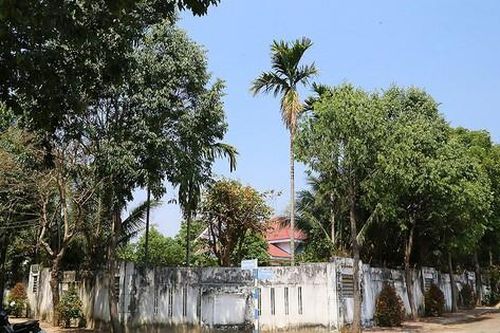Vợ nguyên Bí thư Thành ủy Kon Tum có mảnh đất 4 mặt tiền: Chủ đất hưởng lợi, hàng xóm thiệt thòi