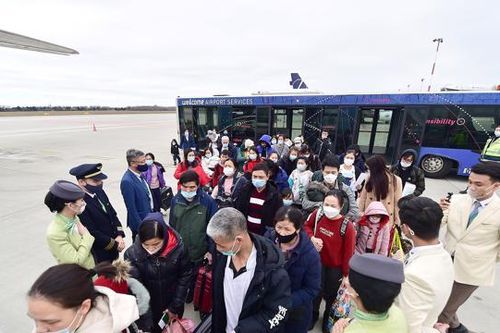 Chuyến bay thứ 2 đón gần 300 công dân thoát khỏi vùng 'khói lửa' Ukraine