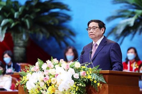 Thủ tướng: Phụ nữ Việt Nam góp phần xây dựng và bảo vệ vững chắc non sông gấm vóc