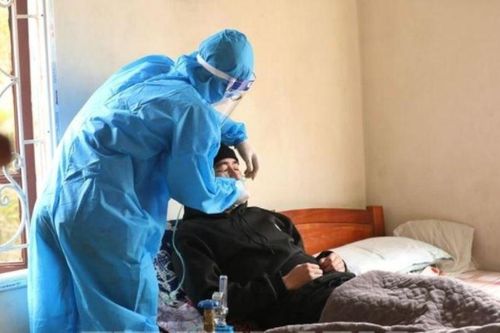Ra mắt bộ sổ tay chăm sóc sức khỏe cho bệnh nhân Covid-19 điều trị tại nhà