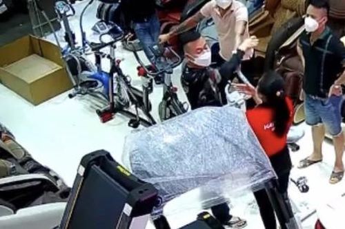 Lộ nguyên nhân khiến chủ cửa hàng ở Huế bị đánh nhập viện