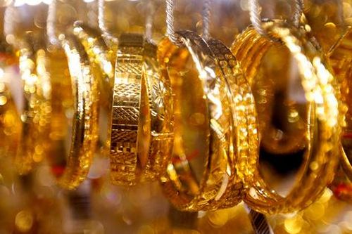 Giá vàng hôm nay lao dốc kiểu 'đứt phanh', những người đu đỉnh lỗ khủng khiếp
