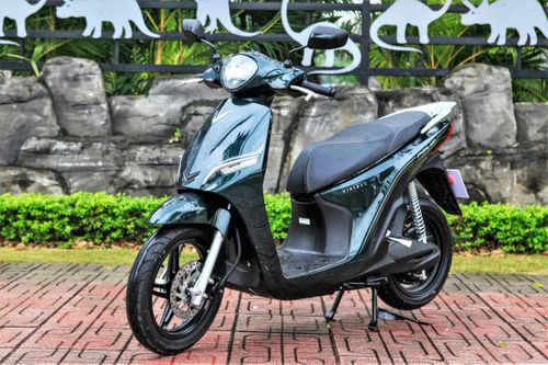 Được và mất những gì khi chuyển từ xe máy xăng sang xe điện?