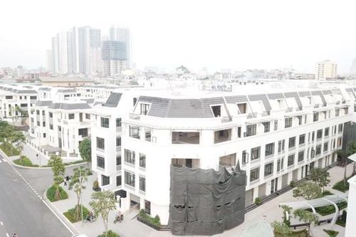 Mua nhà xây sẵn: Coi chừng tiền mất, tật mang