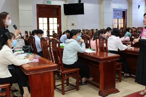 Tiền Giang: Khẩn trương chọn SGK lớp 3, 7 và 10
