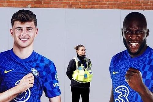 Nhà tài trợ lớn đầu tiên tháo chạy khỏi Chelsea