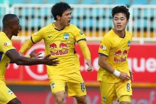 Công Phượng ghi 2 bàn, HAGL chỉ giành 1 điểm trước Viettel