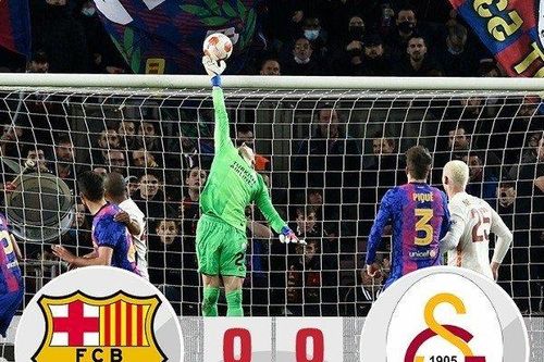 Người cũ tỏa sáng trong khung gỗ, Barca bất lực trước Galatasaray