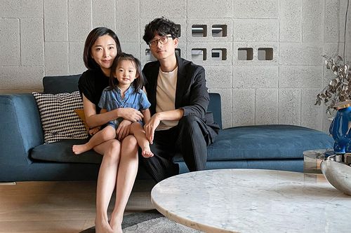 Căn hộ của gia đình 3 người chỉ 50m² nhưng nhìn cực rộng nhờ thiết kế độc đáo